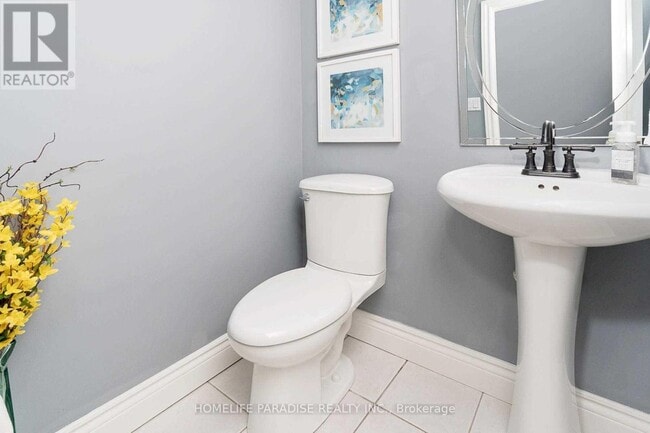 Building Photo - 2368 Sutton Dr