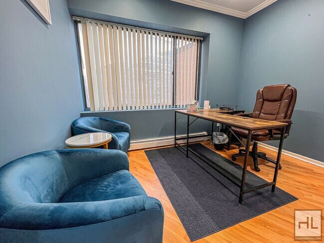 Foto del edificio - Yellowstone Boulevard