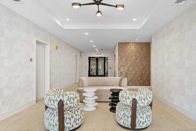 Foto del edificio - 402 Halstead Ave