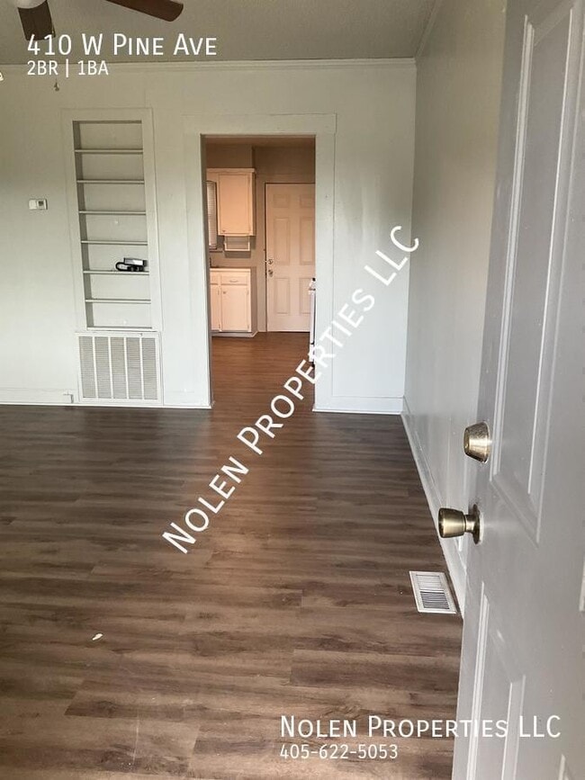 Building Photo - 410 W Pine Ave