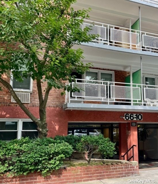 6610 Thornton Pl Queens, NY 11374 Alquileres en Queens, NY