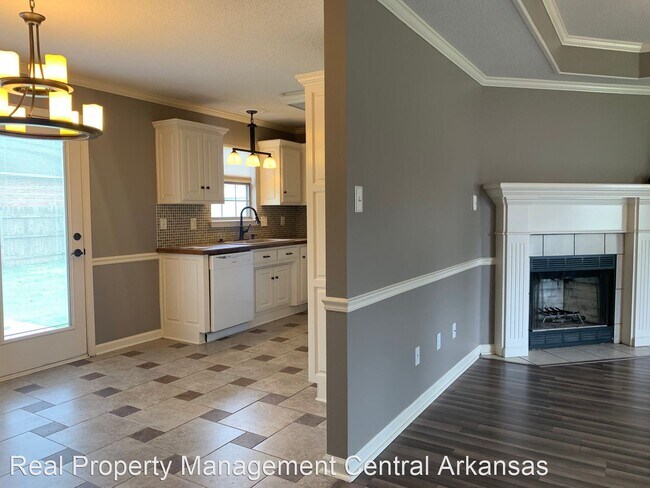 Building Photo - 3 br, 2 bath House - 11 Newcastle Dr.