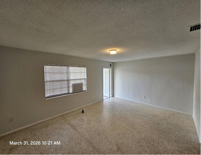 Foto del edificio - Beautiful and cozy 2/1 apartment available now!