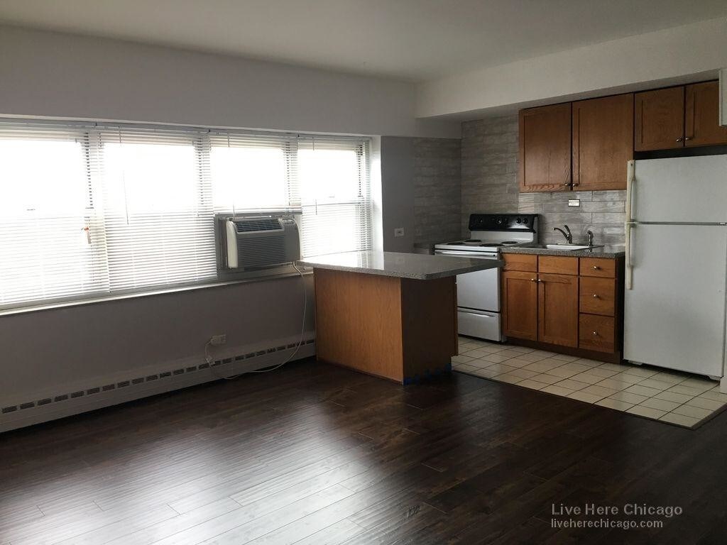 Foto principal - 4900 N Marine Dr