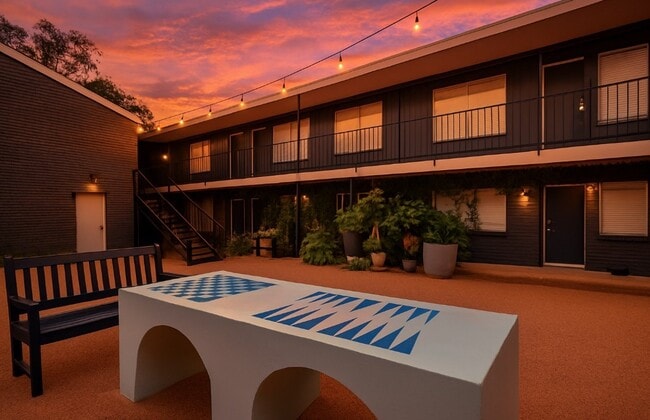 Building Photo - 101 Avondale St