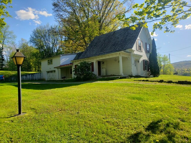 Building Photo - 482 Old Depot Rd