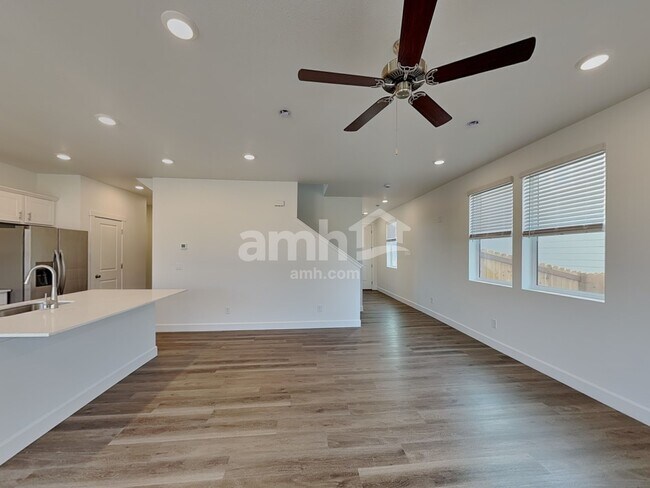 Foto del edificio - 10057 Atchinson Ct