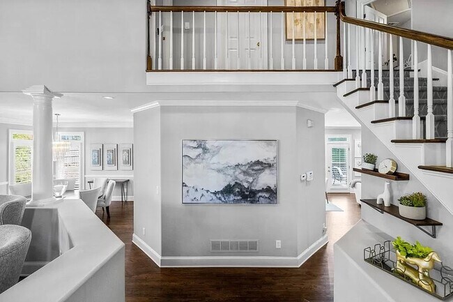 Building Photo - 1070 Druid Lk