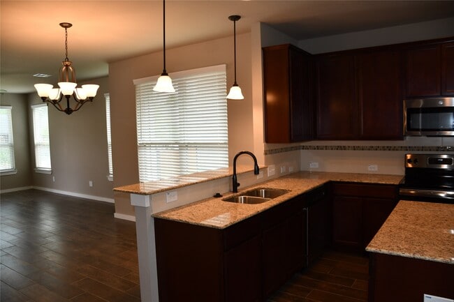 Building Photo - 105 Wickersham Rd