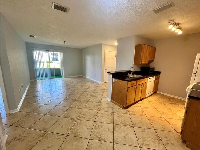 Foto del edificio - 10265 Gandy Blvd N