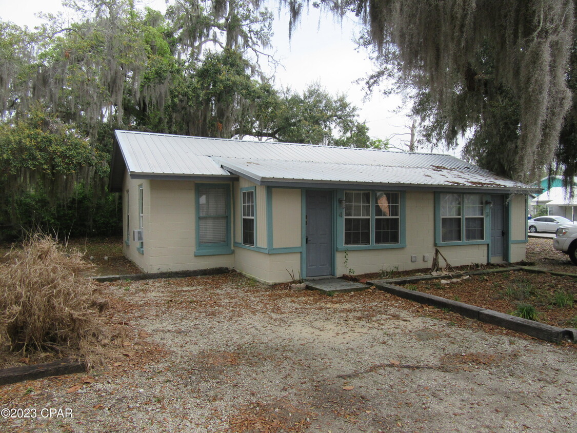 Primary Photo - 1511 Molitor Ave