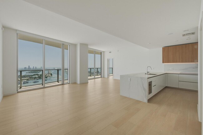Foto del edificio - 1400 Biscayne Blvd