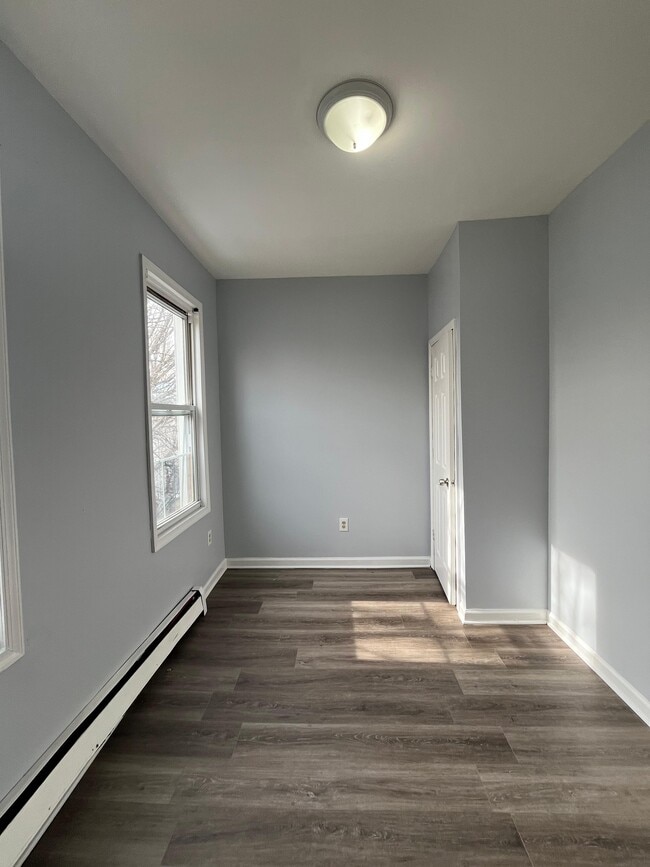 Building Photo - 119 Grant Ave