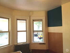 Building Photo - 535 E 29th St