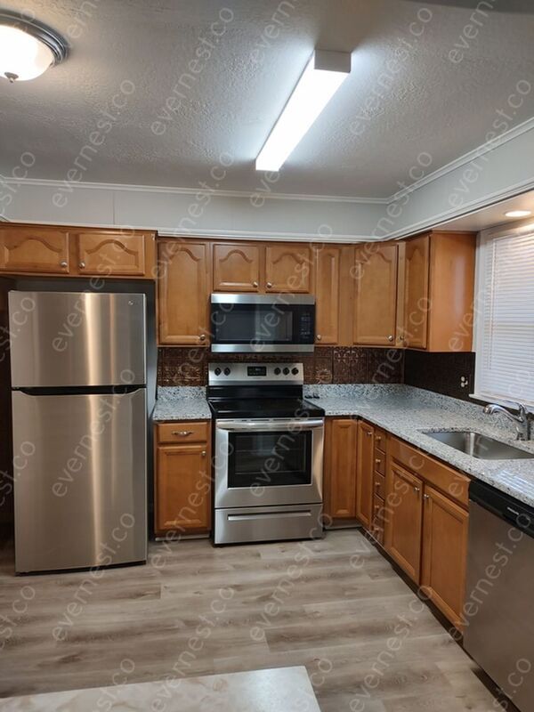 Building Photo - 214 Berry Ave