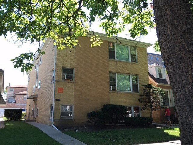 Primary Photo - 7331 W Fullerton Ave
