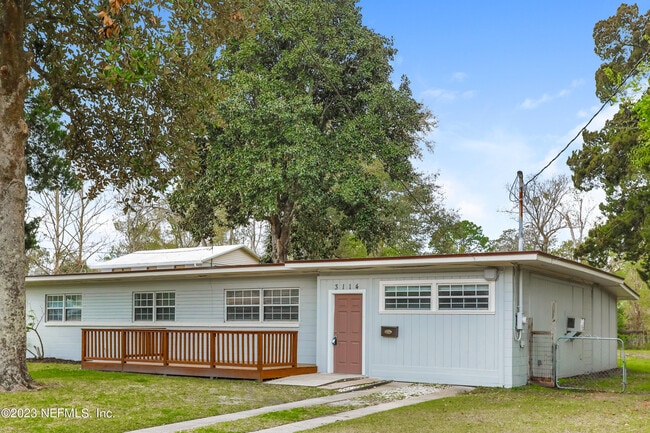 Foto del edificio - 3114 Hampton Ave E