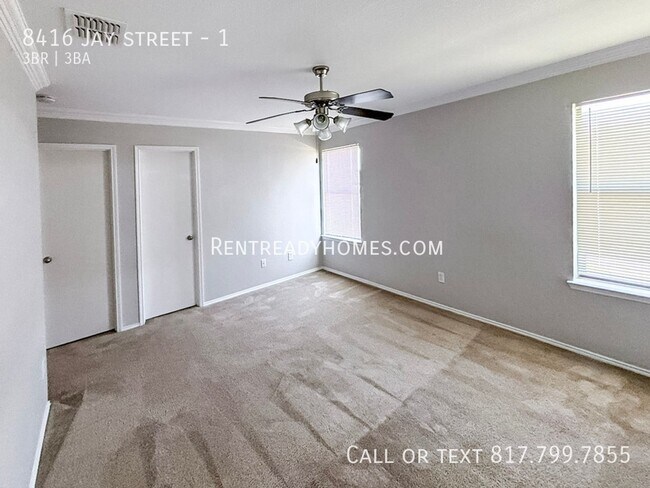 Foto del edificio - 8416 Jay St