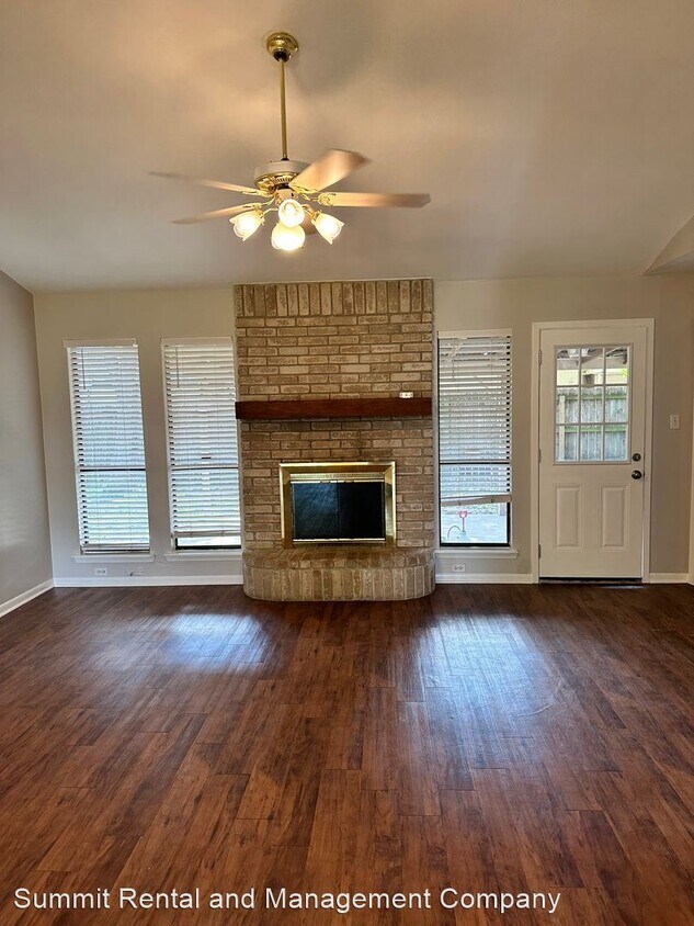 3 br, 2 bath House 101 Ridgewood House for Rent in Victoria, TX