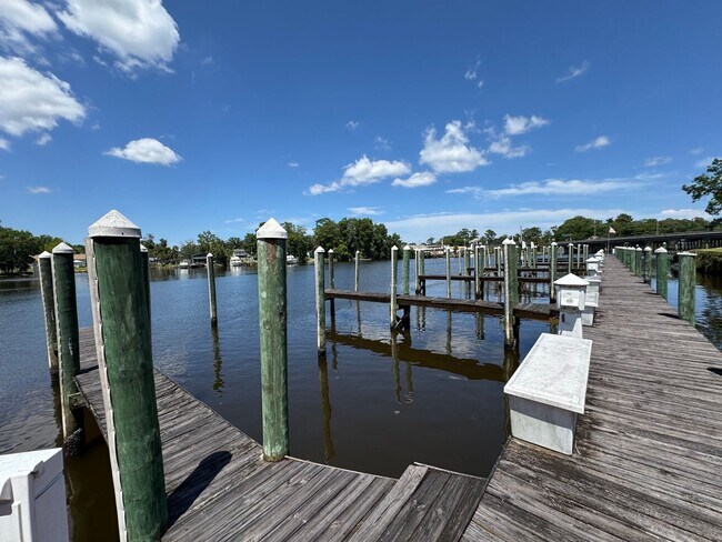 Building Photo - Coming Soon! Coastal Creek Upstairs 2/2 Condo
