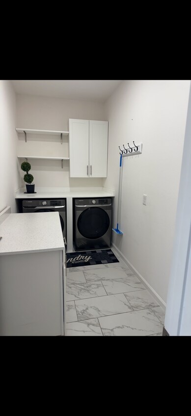 Foto principal - 1229 Hendon Lp