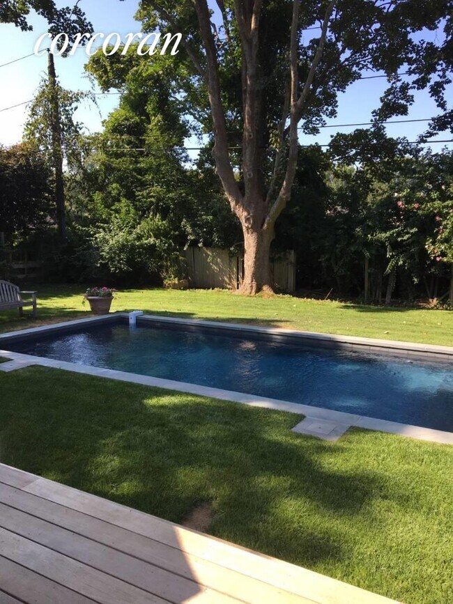 Foto del edificio - 56 Mill Hill Ln