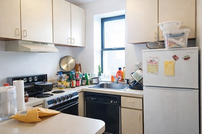 Foto del edificio - 845 Beacon St