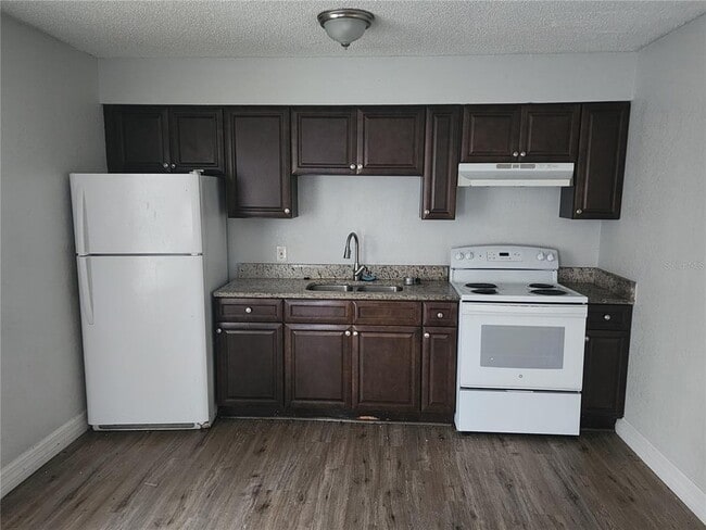 Foto del edificio - 1105 Old S Dr