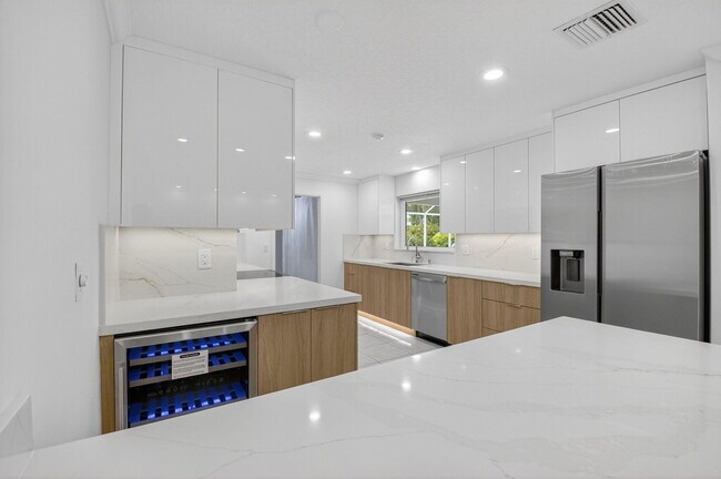 Foto del edificio - 4599 Brady Blvd