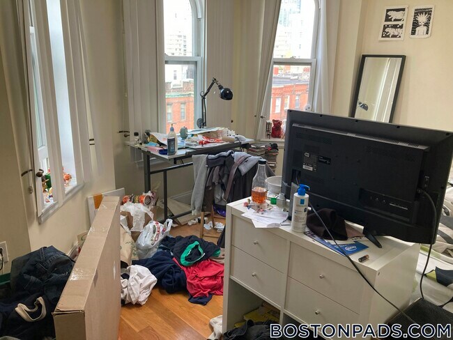 Foto del edificio - 90 Westland Ave
