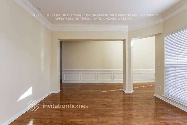 Foto del edificio - 9834 Edinburgh Ln