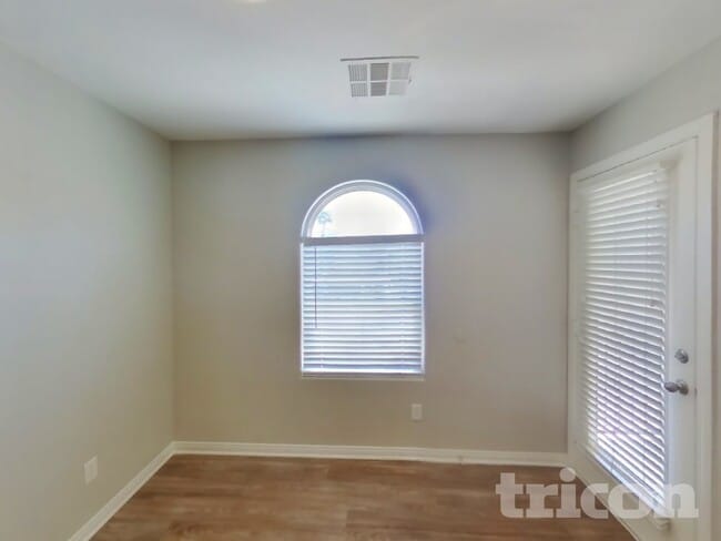 Building Photo - 8920 Dorrell Ln