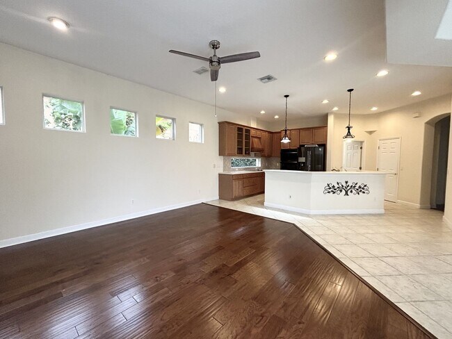 Building Photo - Luxurious 4/3 Stunning Pool Home with a Go...
