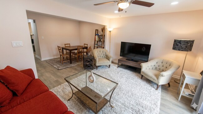 Foto del edificio - 971 S Taylor St