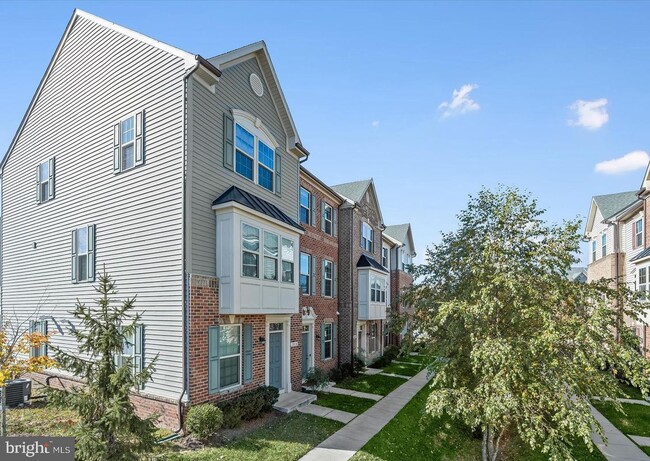 Building Photo - 3018 Frayser Farm Rd