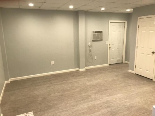 Building Photo - 2 bedroom in Houston TX 77017
