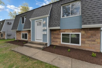 Building Photo - 4600 Washington Square Dr