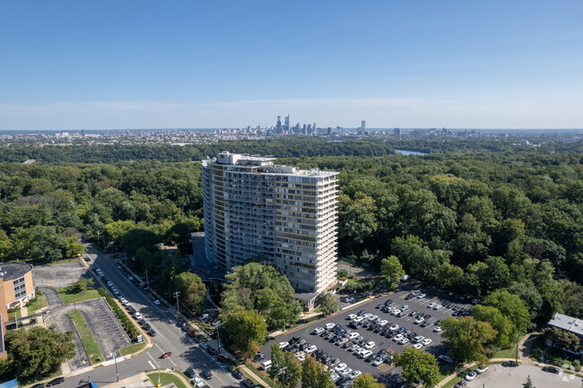 Aerial Photo - Park Plaza Condominium