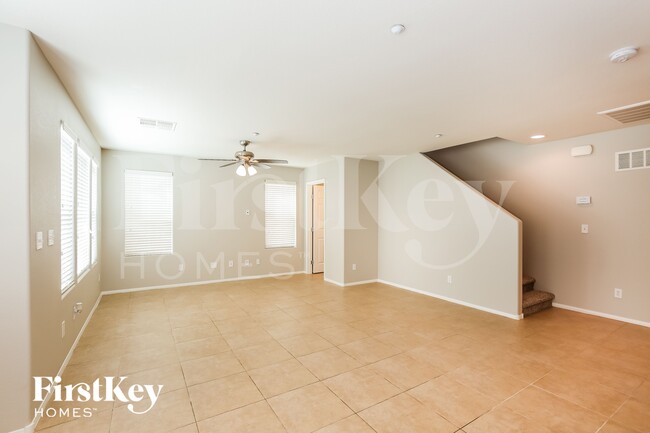 Building Photo - 8944 Amy Olivia Ave