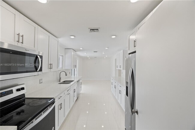 Foto del edificio - 10501 SW 53rd St