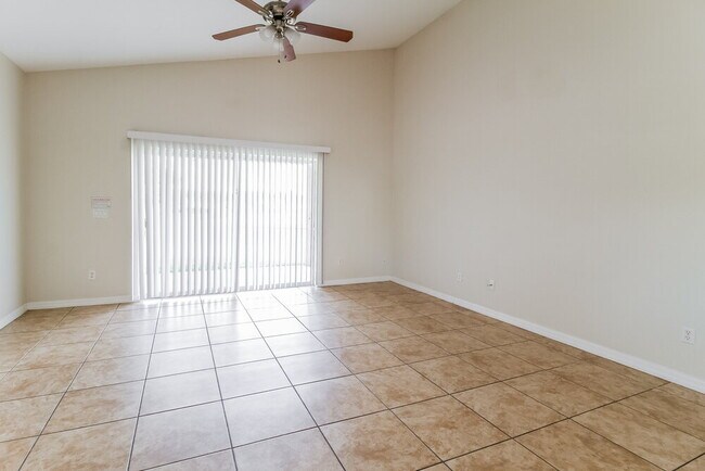 Building Photo - 4385 Spring Blossom Dr