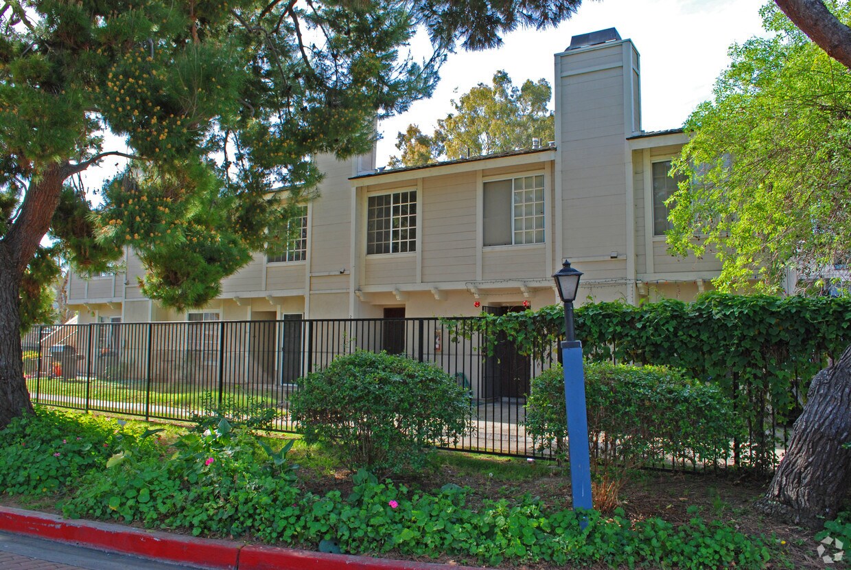 Building Photo - 32301 Alipaz St