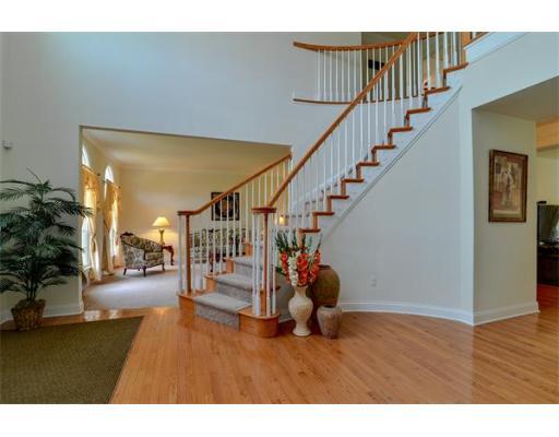 Primary Photo - 16 Valley View Dr