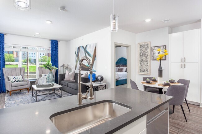 Fregadero grande estilo granja en apartamentos de la fase 2 - RM West