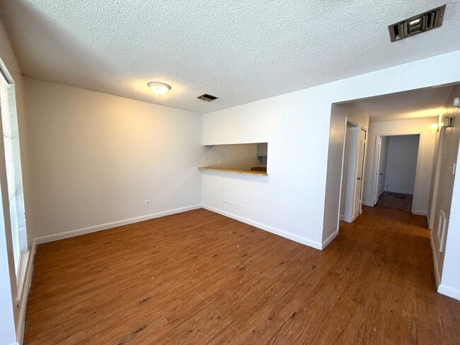 Building Photo - 506 Marigny Cir