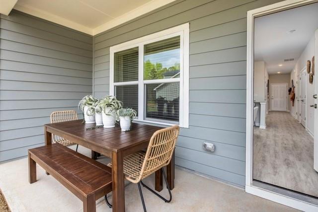 Foto del edificio - 245 Fox Run Dr