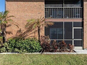 Building Photo - 217 Airport Ave W