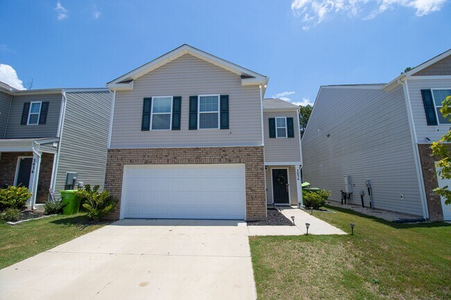 Foto del edificio - Stylish & Spacious 4 Bedroom Pet-Friendly Home in Bowden Village – 2034 Eldridge Rd, Columbia, SC...