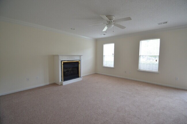 Foto del edificio - 4846 Habersham Ln