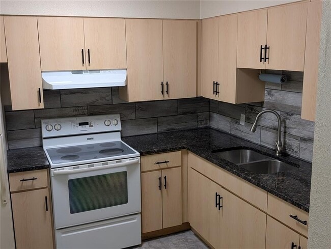 Foto del edificio - 4512 E 10th Ave